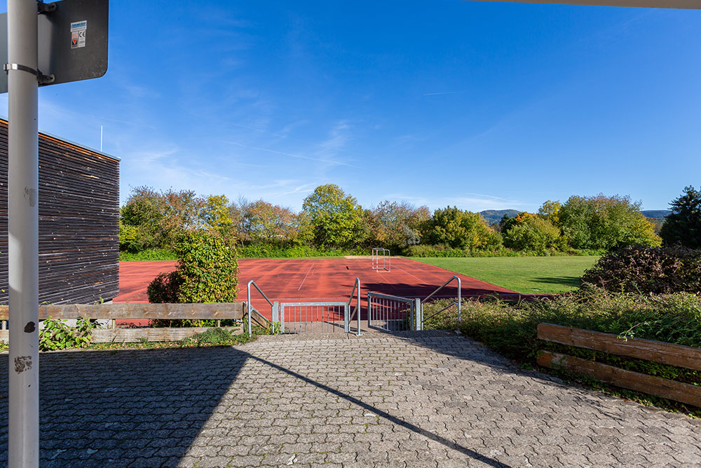 Blick auf den Sportplatz Blick auf den Sportplatz